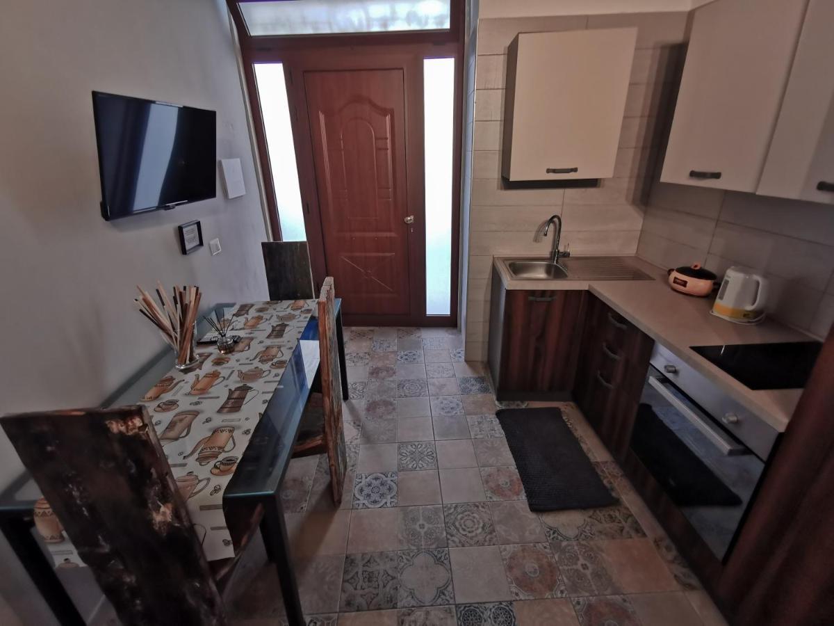 בארי Whiteflower Apartments מראה חיצוני תמונה