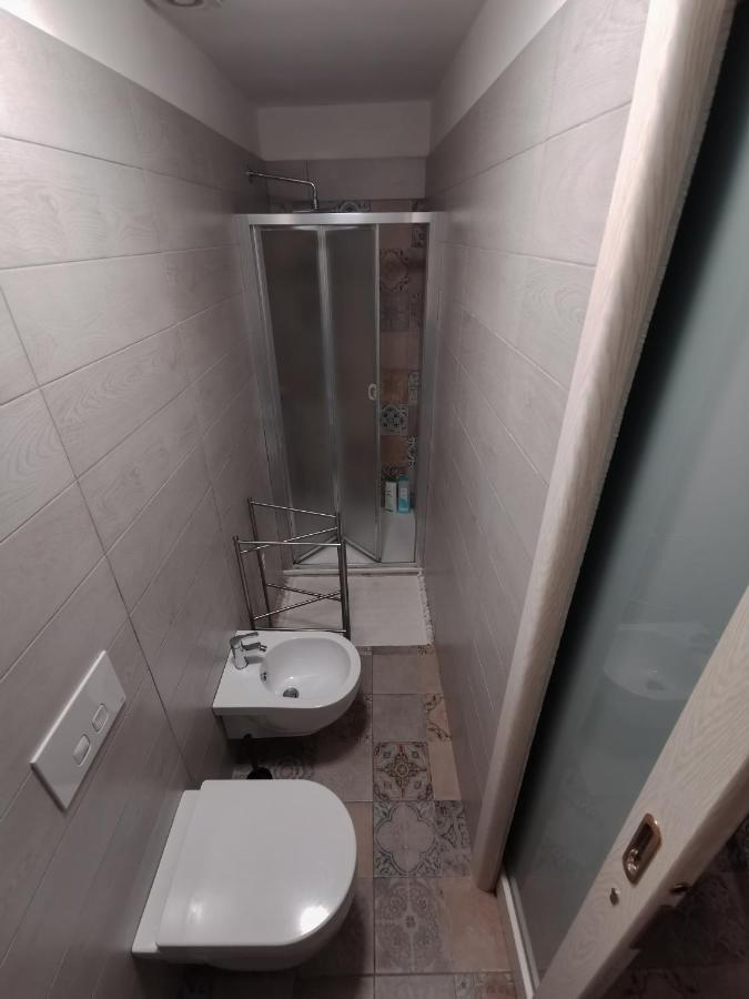 בארי Whiteflower Apartments מראה חיצוני תמונה
