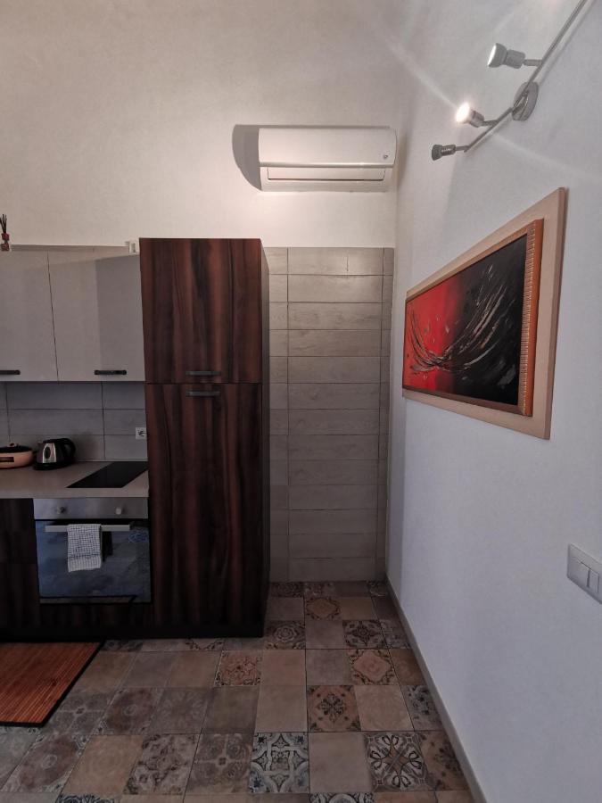 בארי Whiteflower Apartments מראה חיצוני תמונה