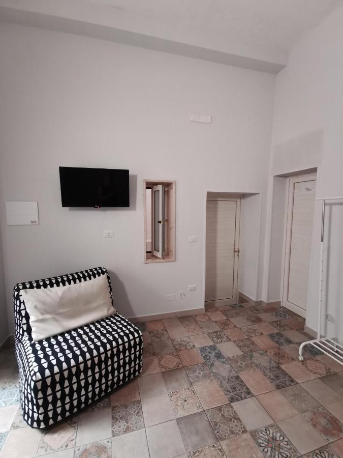 בארי Whiteflower Apartments מראה חיצוני תמונה