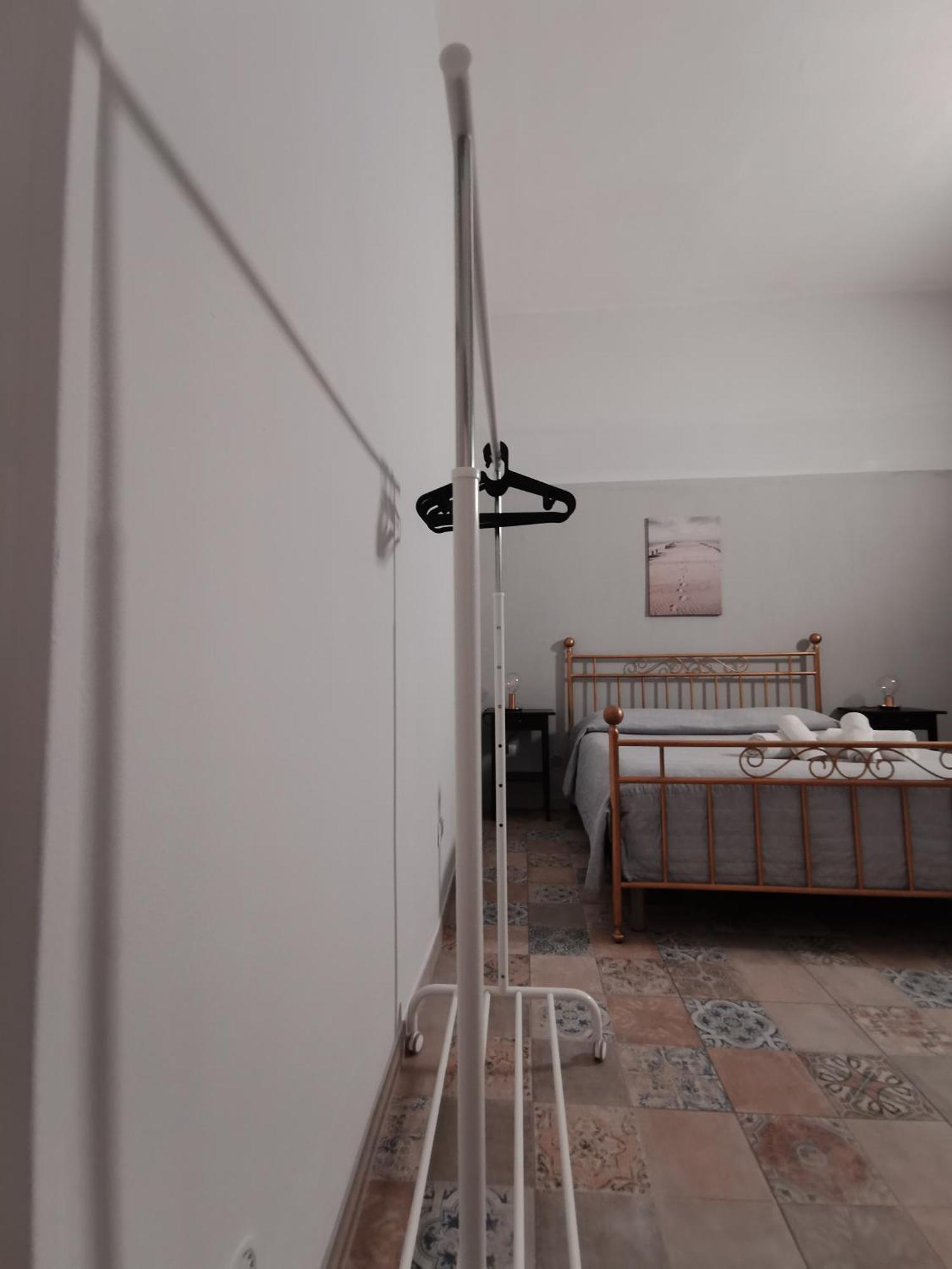 בארי Whiteflower Apartments מראה חיצוני תמונה