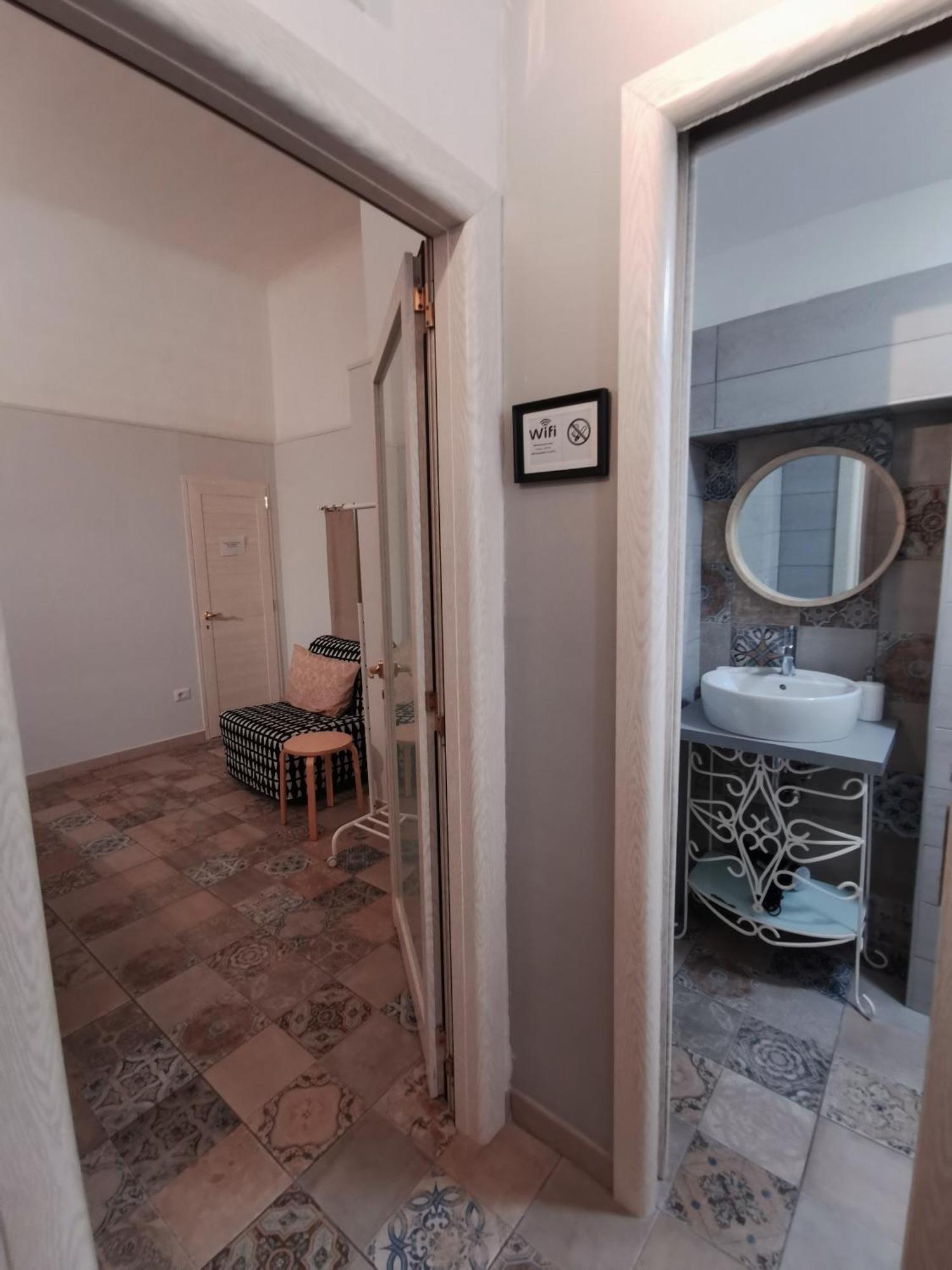 בארי Whiteflower Apartments חדר תמונה