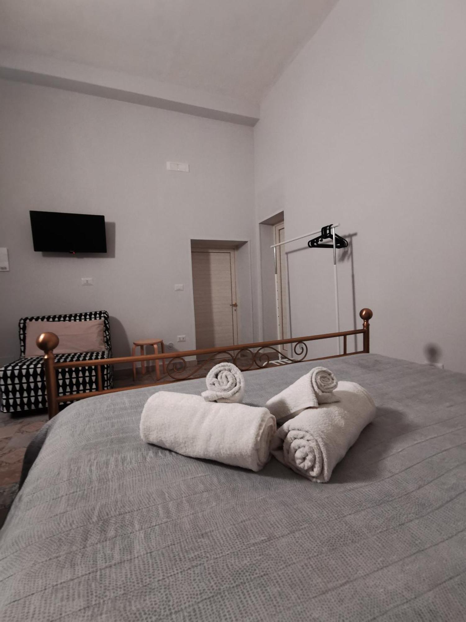 בארי Whiteflower Apartments חדר תמונה