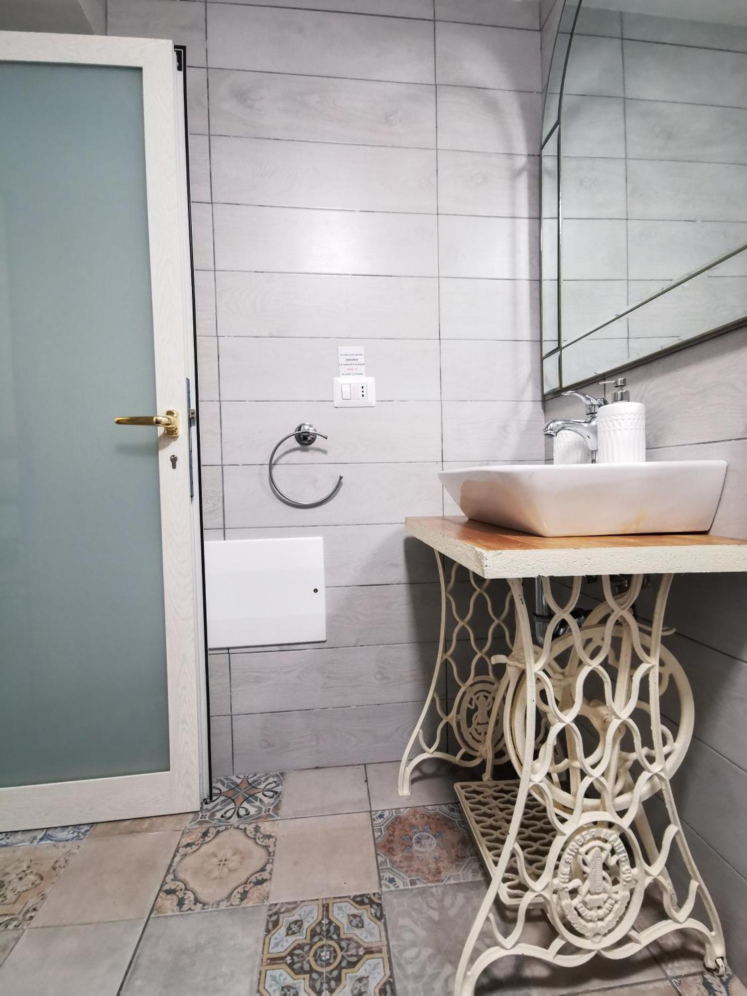 בארי Whiteflower Apartments חדר תמונה